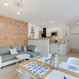 Lion - La Playa Apartament Sopot